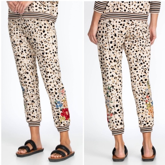 Johnny Was Josephine Floral Embroidered Jogger Sweatpants Size Medium - Picture 1 of 14